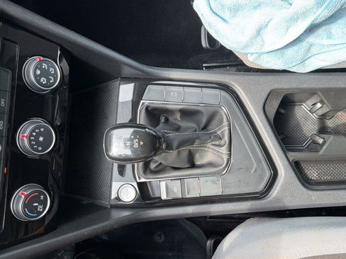 Used 2023 Volkswagen Taos S FWD image 19