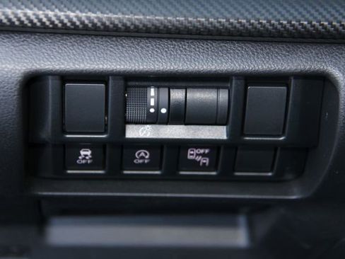 Certified 2023 Subaru Crosstrek 2.0i Premium image 30