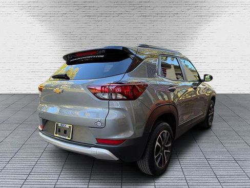 Used 2025 Chevrolet TrailBlazer LT image 4