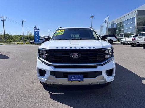 Certified 2025 Ford Expedition Max Platinum AWD/4WD image 3