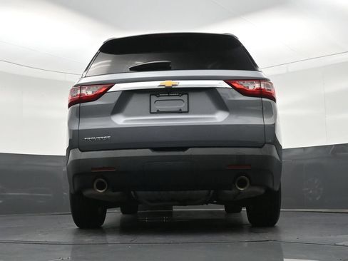 Used 2021 Chevrolet Traverse LS FWD image 26