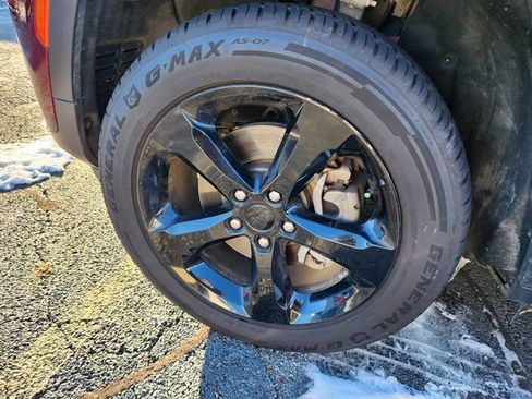 Used 2023 Jeep Grand Cherokee L Laredo image 23