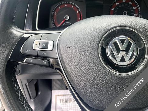 Used 2019 Volkswagen Jetta SE w/ Cold Weather Package FWD image 13