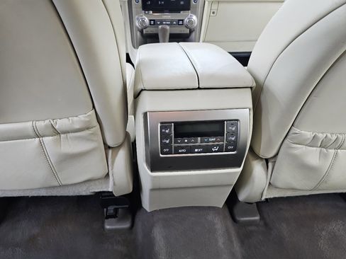 Used 2017 Lexus GX 460 image 27