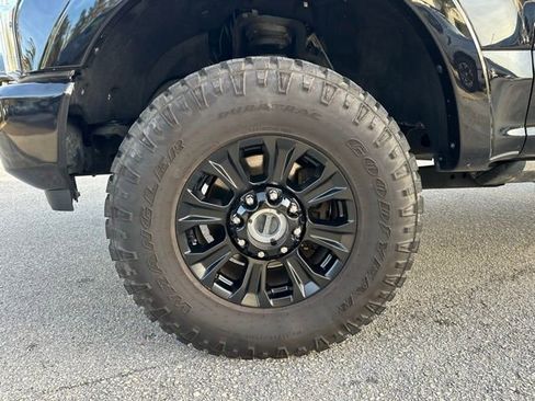 Certified 2022 Ford F250 Platinum w/ Tremor Off-Road Package image 33