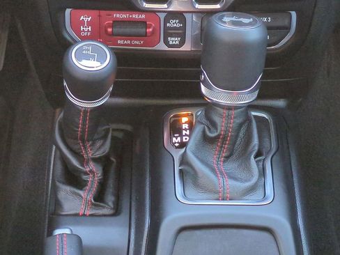 Used 2021 Jeep Wrangler Unlimited Rubicon AWD/4WD image 18