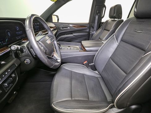 Used 2021 Cadillac Escalade Premium Luxury w/ Performance Package image 50