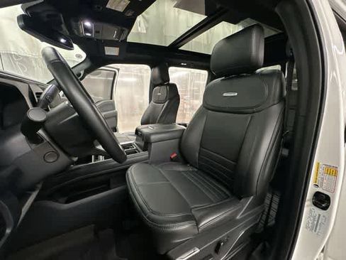 Used 2026 Ford F350 Platinum AWD/4WD image 18