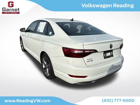 Used 2021 Volkswagen Jetta R-Line w/ R-Line Cold Weather Package image 3