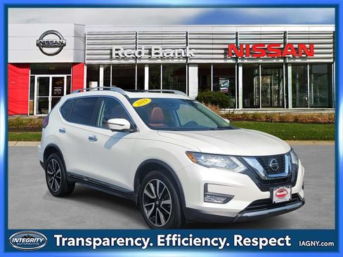 Used 2019 Nissan Rogue SL w/ Premium Package AWD/4WD image 1