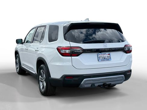 Certified 2025 Honda Pilot EX-L image 3