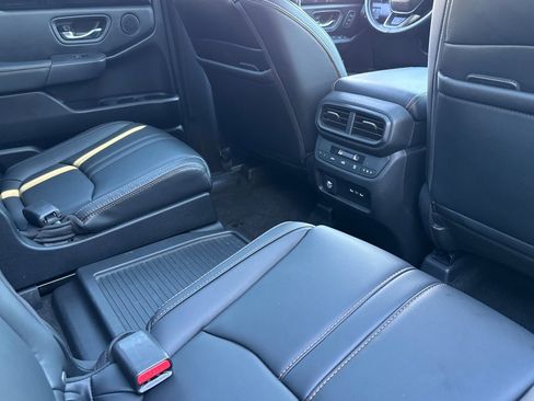 Used 2024 Honda Pilot TrailSport image 29