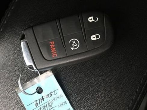 Used 2019 Jeep Compass Latitude AWD/4WD image 17