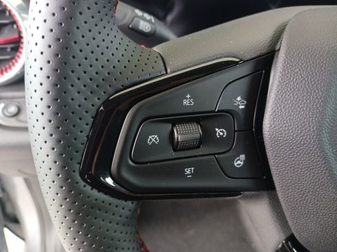 New 2026 Chevrolet Trax RS w/ Sunroof Package image 33