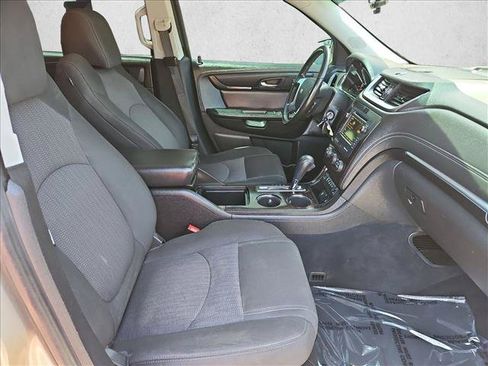 Certified 2016 Chevrolet Traverse LT w/ Style and Technology Package FWD image 28