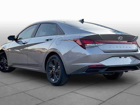 Used 2023 Hyundai Elantra SEL FWD image 11