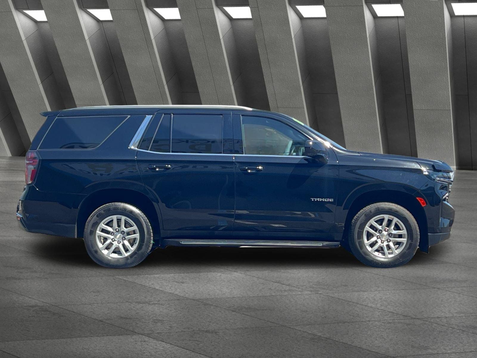 Used 2023 Chevrolet Tahoe LT AWD/4WD image 3