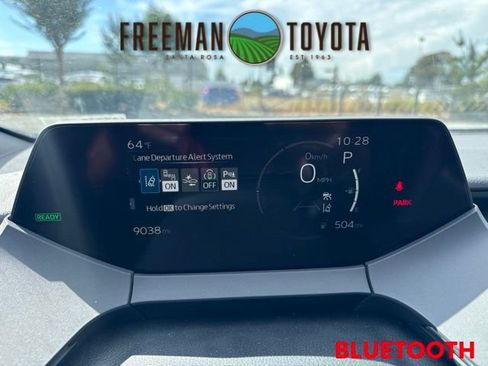 Used 2024 Toyota Prius LE FWD image 8