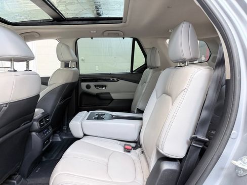 Used 2023 Honda Pilot Touring image 24