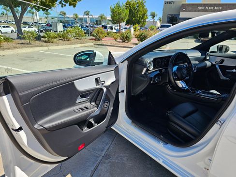 Used 2025 Mercedes-Benz CLA 250 image 15