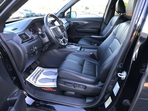 Used 2022 Honda Pilot TrailSport image 4