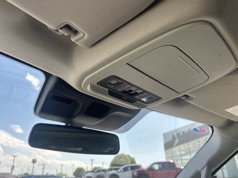 Certified 2025 Ford Expedition Active AWD/4WD image 28