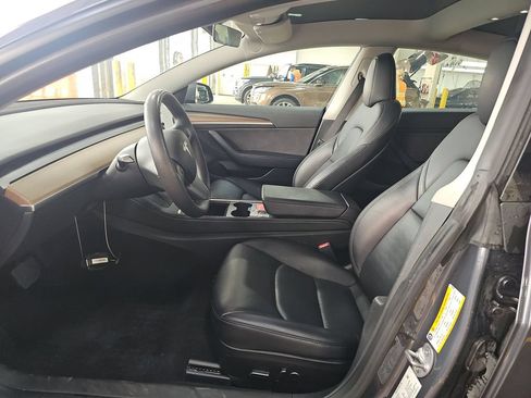 Used 2023 Tesla Model 3 Standard Range RWD image 3