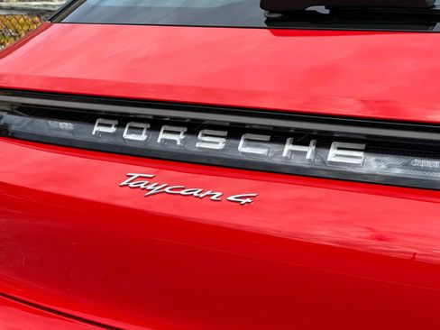 New 2025 Porsche Taycan 4 Cross Turismo AWD/4WD image 27