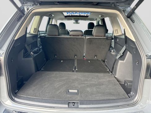 Used 2024 Volkswagen Atlas Peak Edition SEL AWD/4WD image 41