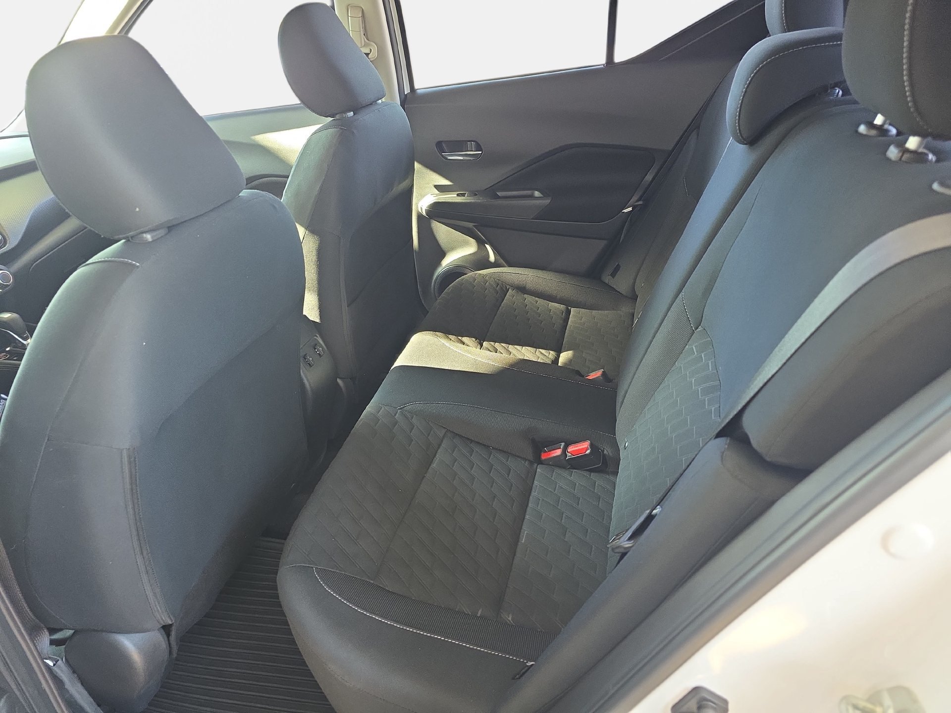 Used 2023 Nissan Kicks SV FWD image 13