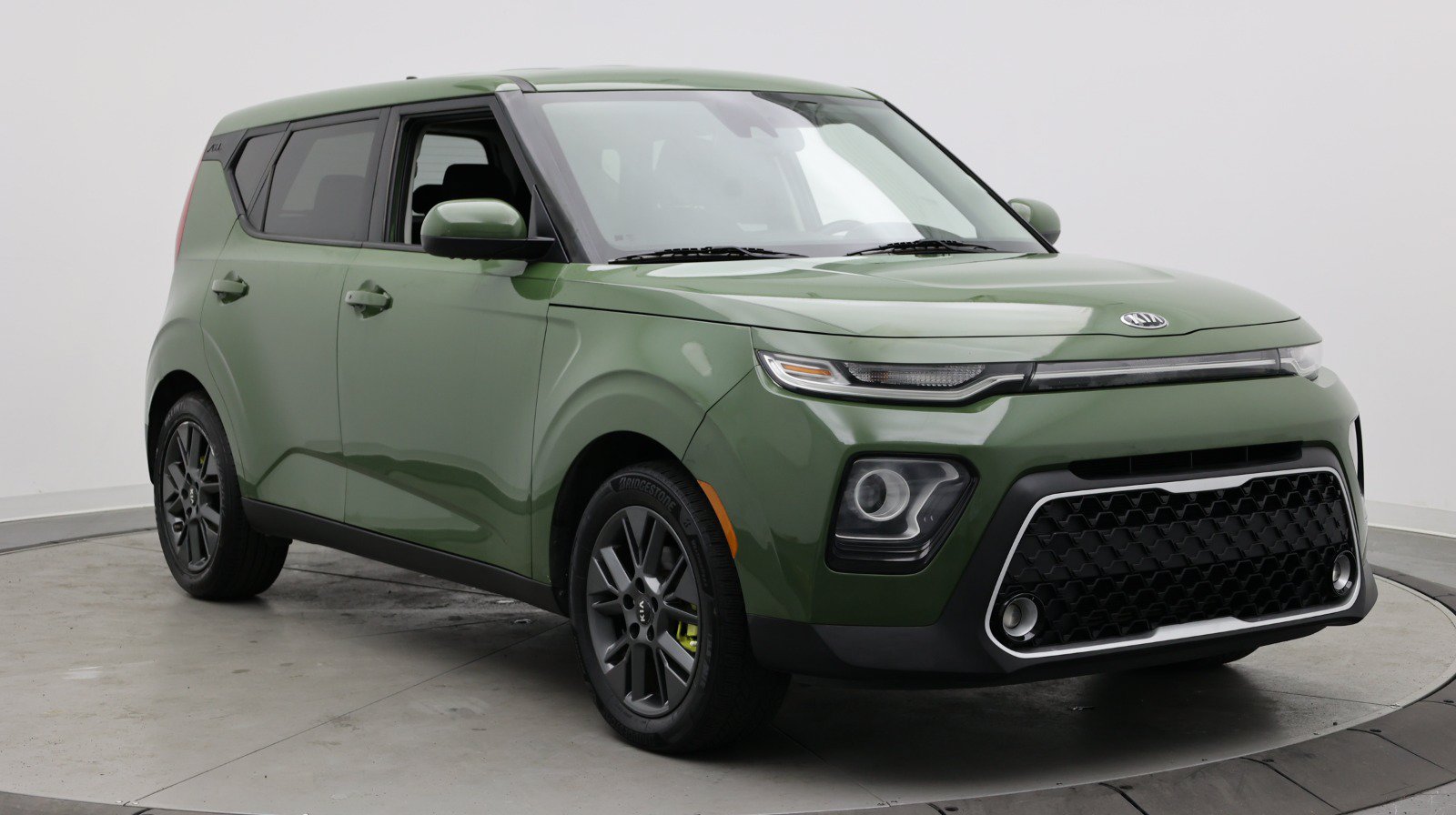 Used 2020 Kia Soul EX FWD image 3
