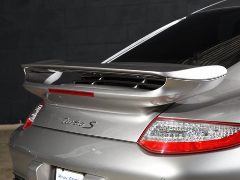 Used 2013 Porsche 911 Turbo S AWD/4WD image 28