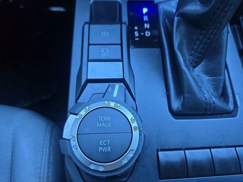 Used 2024 Toyota Tacoma SR5 image 10