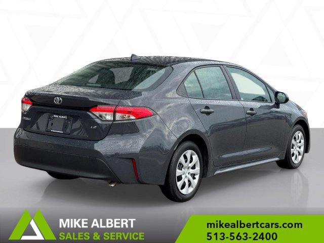 Used 2025 Toyota Corolla LE FWD image 4