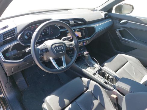 Used 2025 Audi Q3 2.0T Premium w/ Convenience Package AWD/4WD image 5