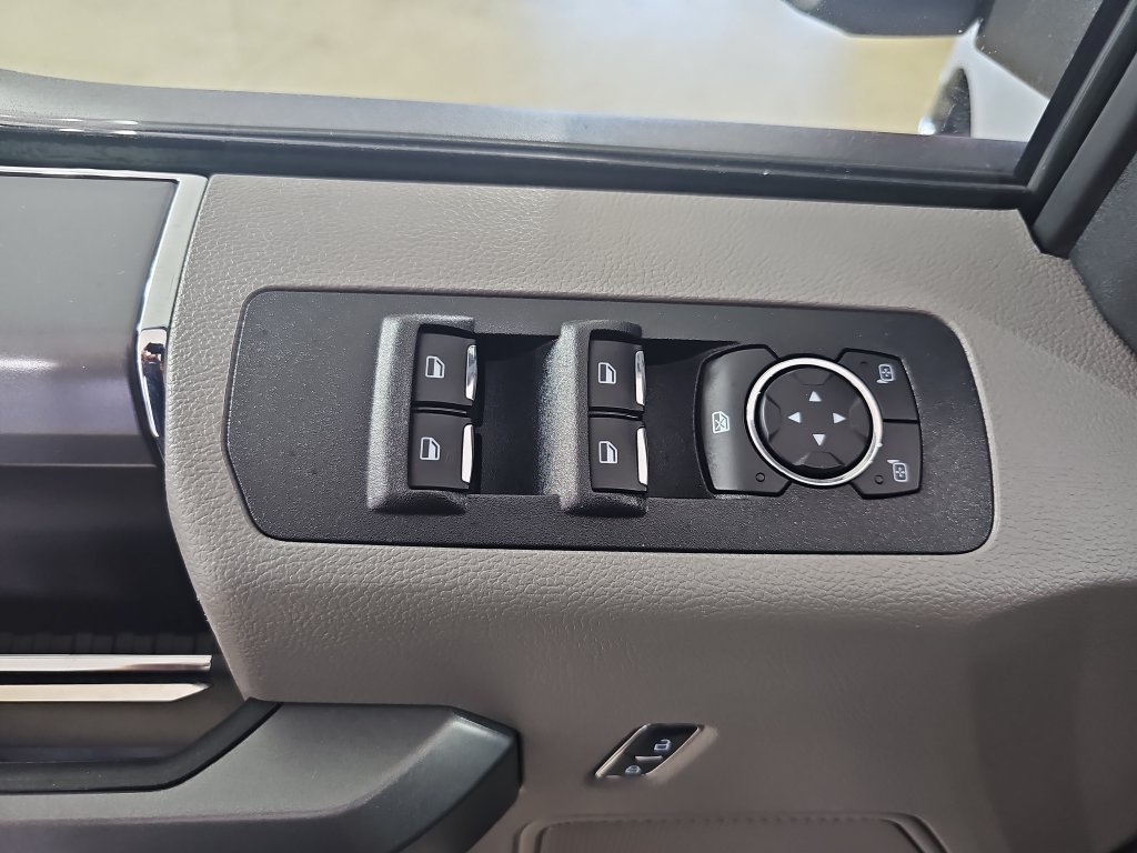 Used 2019 Ford F150 XLT w/ Equipment Group 302A Luxury AWD/4WD image 33