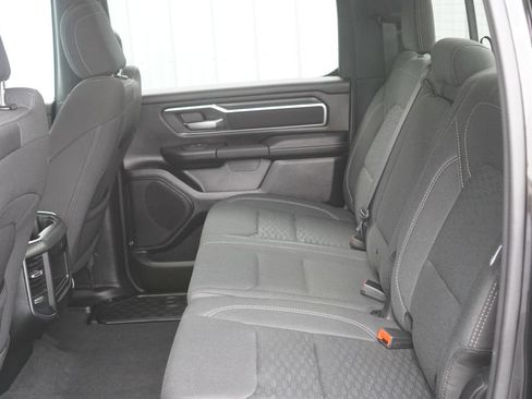 Used 2025 RAM 1500 Big Horn AWD/4WD image 31