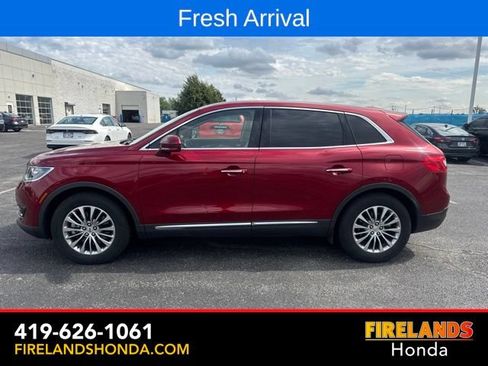 Used 2017 Lincoln MKX Select w/ Select Plus Package FWD image 1