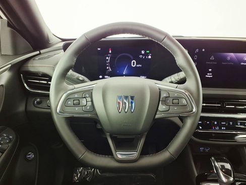 Used 2026 Buick Envista Avenir FWD image 15