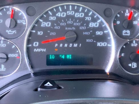 Used 2021 Chevrolet Express 2500 w/ Driver Convenience Package image 19