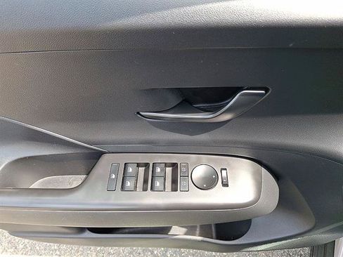 Certified 2024 Hyundai Kona SE AWD/4WD image 10