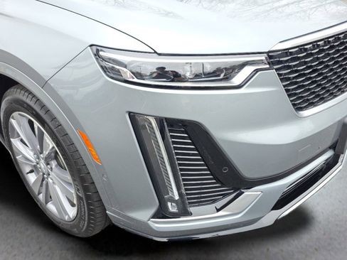 Certified 2024 Cadillac XT6 Premium Luxury w/ Platinum Package image 9