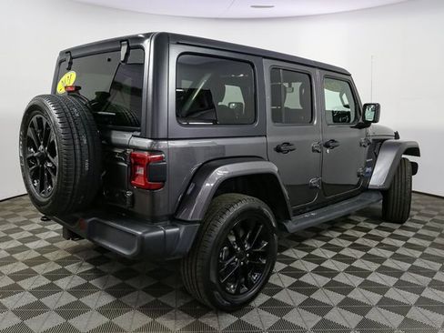 Used 2021 Jeep Wrangler Unlimited Sahara w/ Cold Weather Group image 13