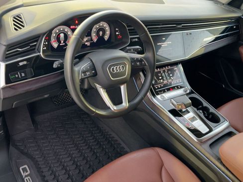 Used 2022 Audi Q8 Prestige w/ Prestige Package image 4