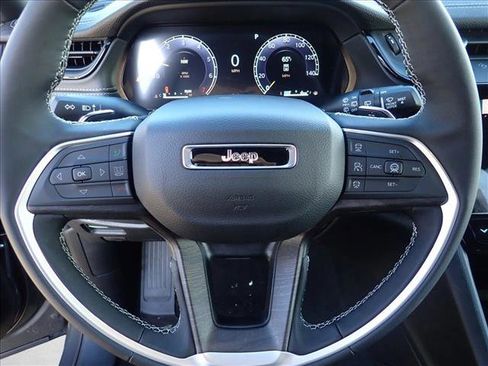 New 2026 Jeep Grand Cherokee Limited image 15