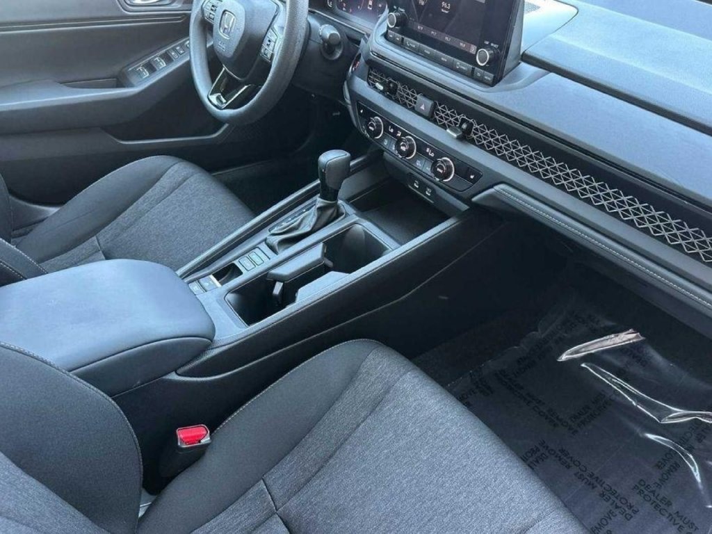 Used 2023 Honda Accord EX image 16