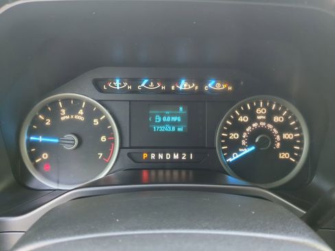 Used 2015 Ford F150 XLT image 28