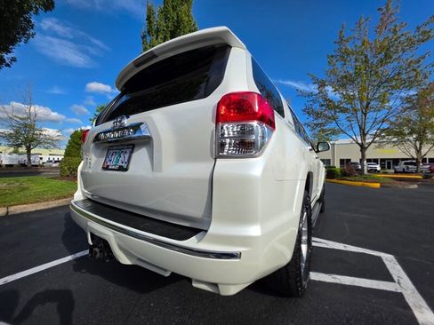 Used 2012 Toyota 4Runner Limited image 12