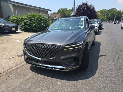 Used 2022 Genesis GV70 2.5T w/ Advanced Package AWD/4WD image 2