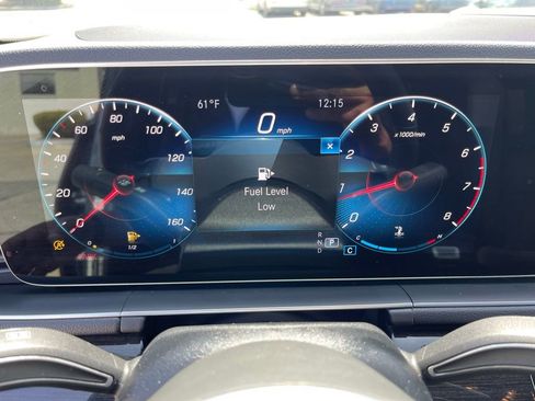 Used 2022 Mercedes-Benz GLE 350 4MATIC w/ Premium Package image 25